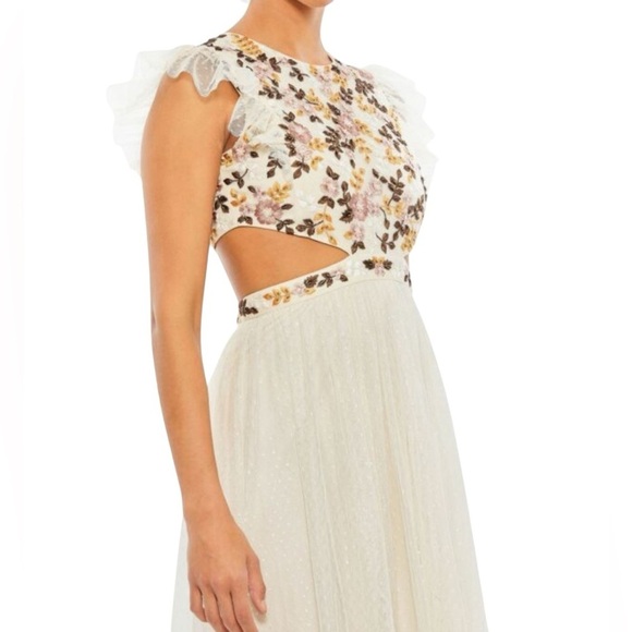 Mac Duggal 35106 Cream Embroidered Cutout Ruffle Maxi Gown Size 10 NWT - Picture 2 of 8
